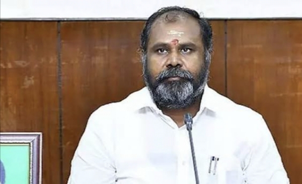 ஆர் பி உதயகுமார்