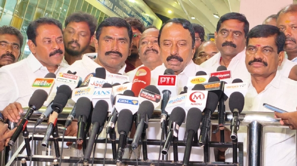 Minister Sengottaiyan Minister Sengottaiyan