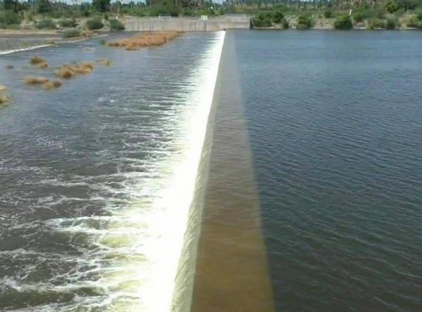 Water inflow at the Karur Mayanur Barrage continues at 1,258 cubic feet per second. Water inflow at the Karur Mayanur Barrage continues at 1,258 cubic feet per second.