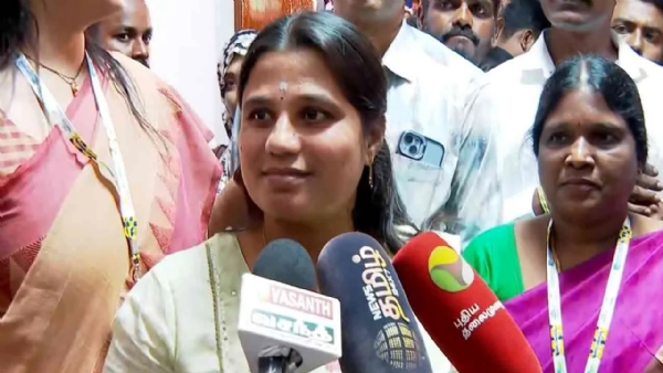 முதல்வர் விஜய்யை பிரதமர் வேட்பாளராக முன்னிறுத்தும் முயற்சி - அமைச்சர் ஜெகதீஸ்வரி தகவல் முதல்வர் விஜய்யை பிரதமர் வேட்பாளராக முன்னிறுத்தும் முயற்சி - அமைச்சர் ஜெகதீஸ்வரி தகவல்