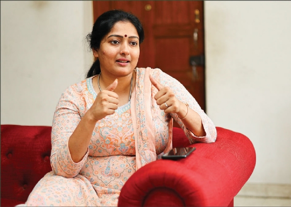 Gayathri Gayathri