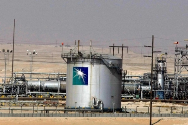 Sudden fire at the Jazan oil refinery in Saudi Arabia Sudden fire at the Jazan oil refinery in Saudi Arabia
