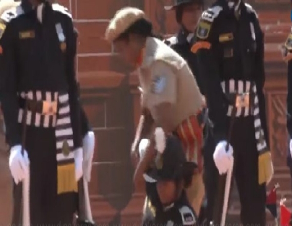 Police personnel collapse at event Police personnel collapse at event