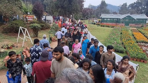 Ooty Crowd Ooty Crowd