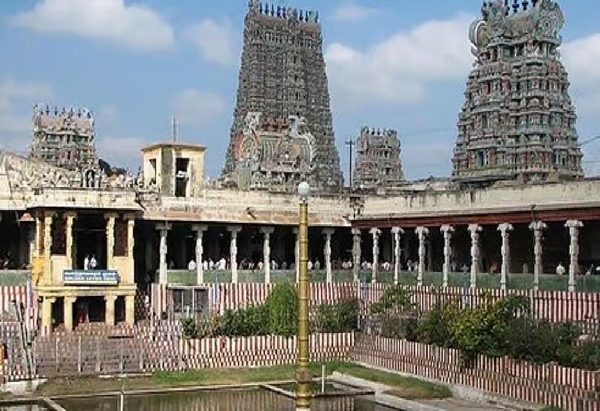 மதுரை மீனாட்சி அம்மன் கோயில் குடமுழுக்கு: முன்னேற்பாடு பணிகள் குறித்து 3 சிறப்பு ஐஏஎஸ் அதிகாரிகள் தலைமையில் உயர்மட்ட ஆலோசனை