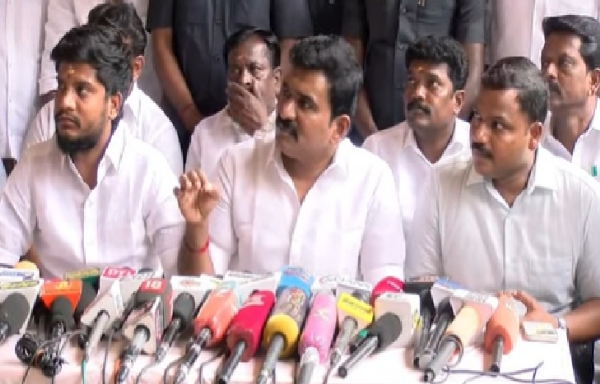 மதுரை மீனாட்சி அம்மன் கோவிலில் நாளை குடமுழுக்கு விழா - அமைச்சர்கள் ஆய்வு மதுரை மீனாட்சி அம்மன் கோவிலில் நாளை குடமுழுக்கு விழா - அமைச்சர்கள் ஆய்வு