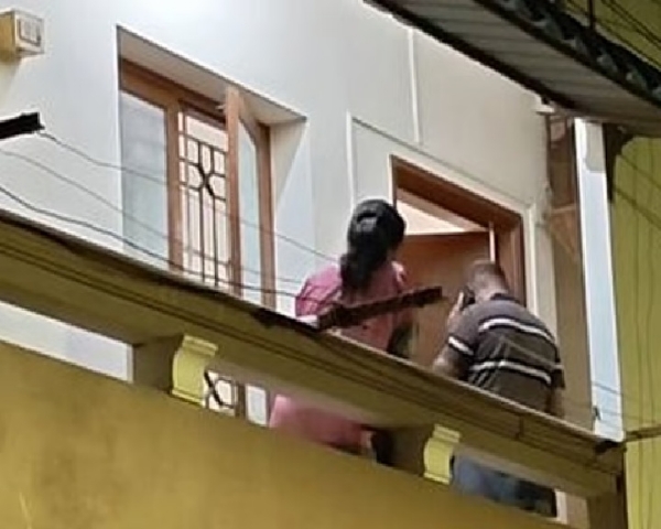 25 sovereigns of gold jewelry stolen 25 sovereigns of gold jewelry stolen