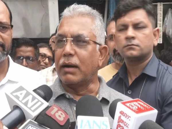 பாஜக தலைவர் திலீப் கோஷ் பிரதமர் மோடி தலைமைக்கு ஆதரவு பாஜக தலைவர் திலீப் கோஷ் பிரதமர் மோடி தலைமைக்கு ஆதரவு