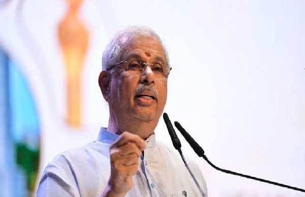 குருவையும் பெற்றோரையும் சமூகத்தையும் மறக்காதீர்கள் - மாணவர்களுக்கு ஆளுநர் அர்லேகர் அறிவுரை