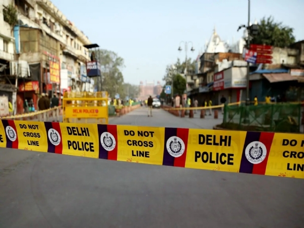 Boy stabbed in New Delhi; juveniles involved in the attack arrested. Boy stabbed in New Delhi; juveniles involved in the attack arrested.