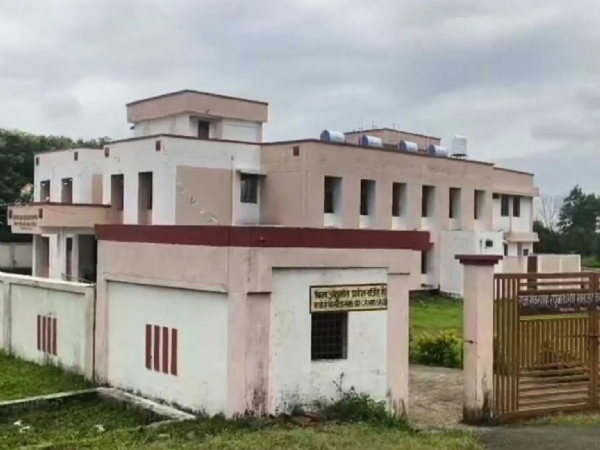 Attack on tribal student hostel in Mandla Attack on tribal student hostel in Mandla
