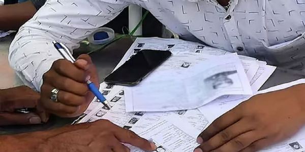 வாக்காளர் பட்டியல் திருத்தப்பணி- அக்.30 வரை அவகாசம் நீட்டிப்பு