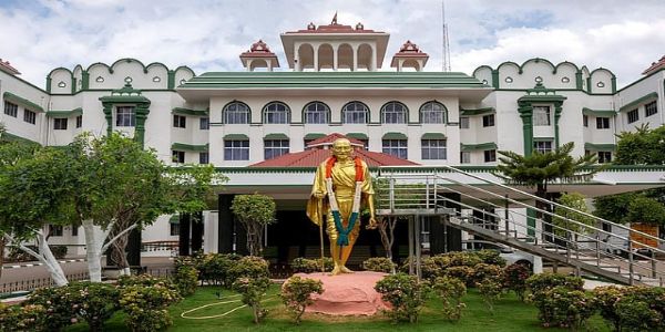 ஸ்ரீரங்கம் கோவில் நிலம் மோசடி வழக்கு – உயர்நீதிமன்ற மதுரை கிளை தள்ளுபடி