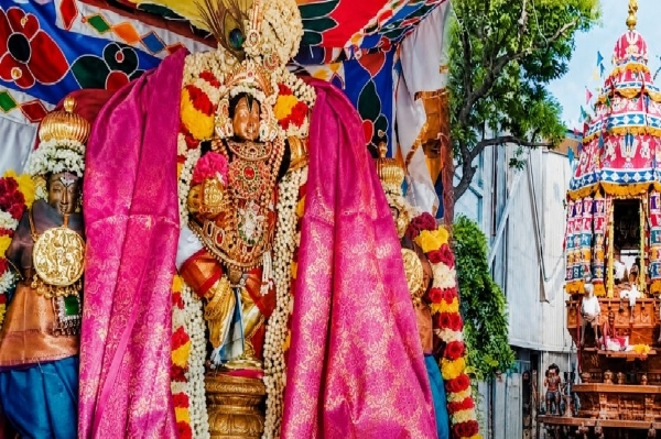Grand Chariot Procession at Nagai Navaneethakrishnan Temple
