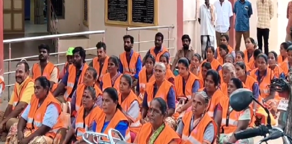 Ministers to hold key talks with sanitation workers today.