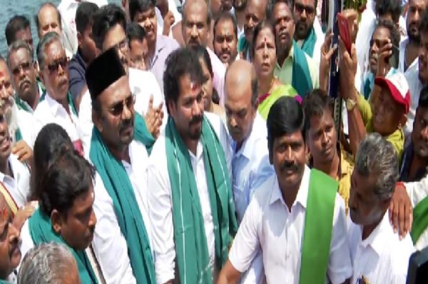 3,000 cusecs of water released from Kallanai for Samba cultivation 3,000 cusecs of water released from Kallanai for Samba cultivation