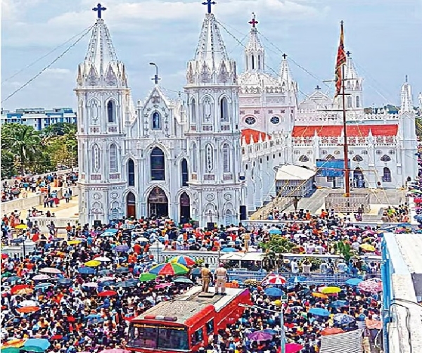 Grand Chariot Procession at Velankanni Today Grand Chariot Procession at Velankanni Today